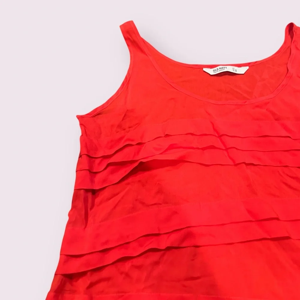 Old Navy Scarlet Red Sleeveless Blouse With Layered Fabric Detail - Picture 4 of 7